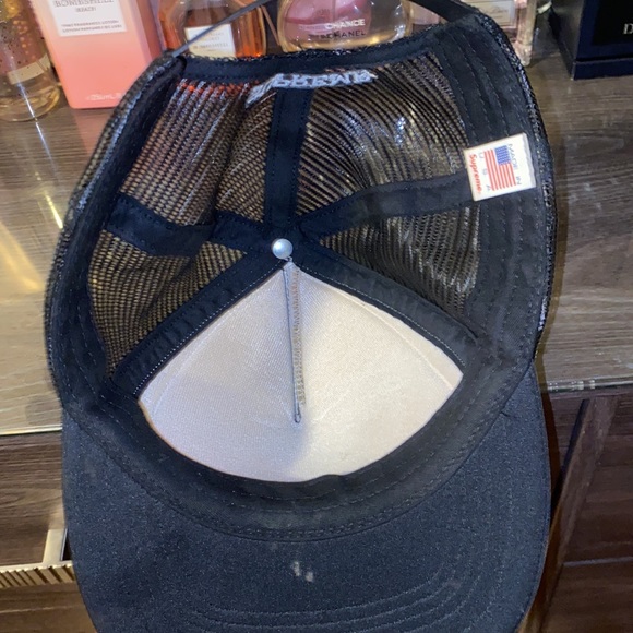 Supreme hat - Picture 2 of 2